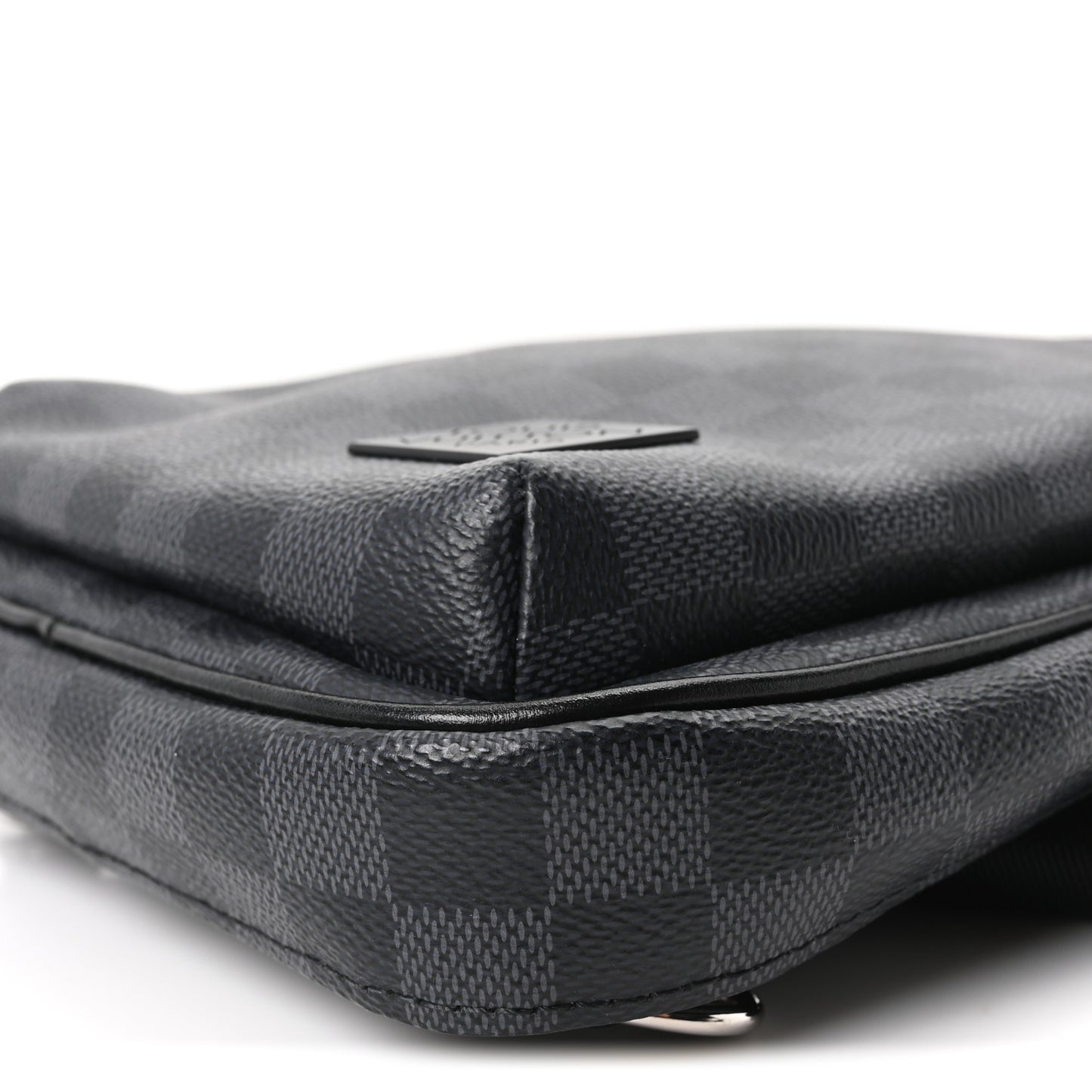 Damier Graphite Avenue Sling Bag NM