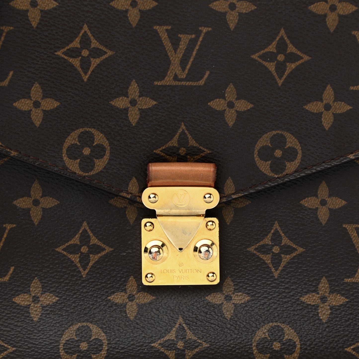 Monogram Pochette Metis