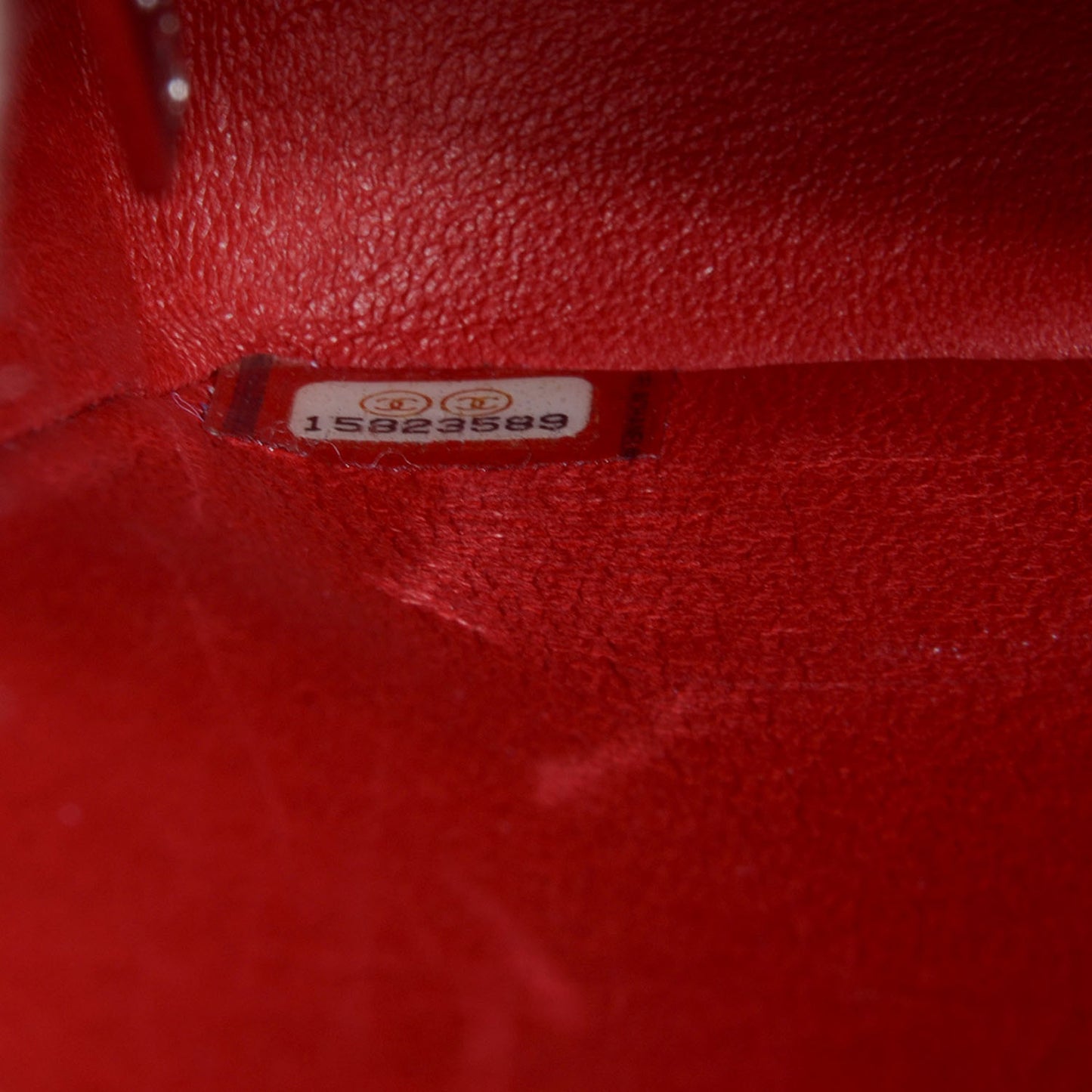 Alligator Medium Double Flap Red