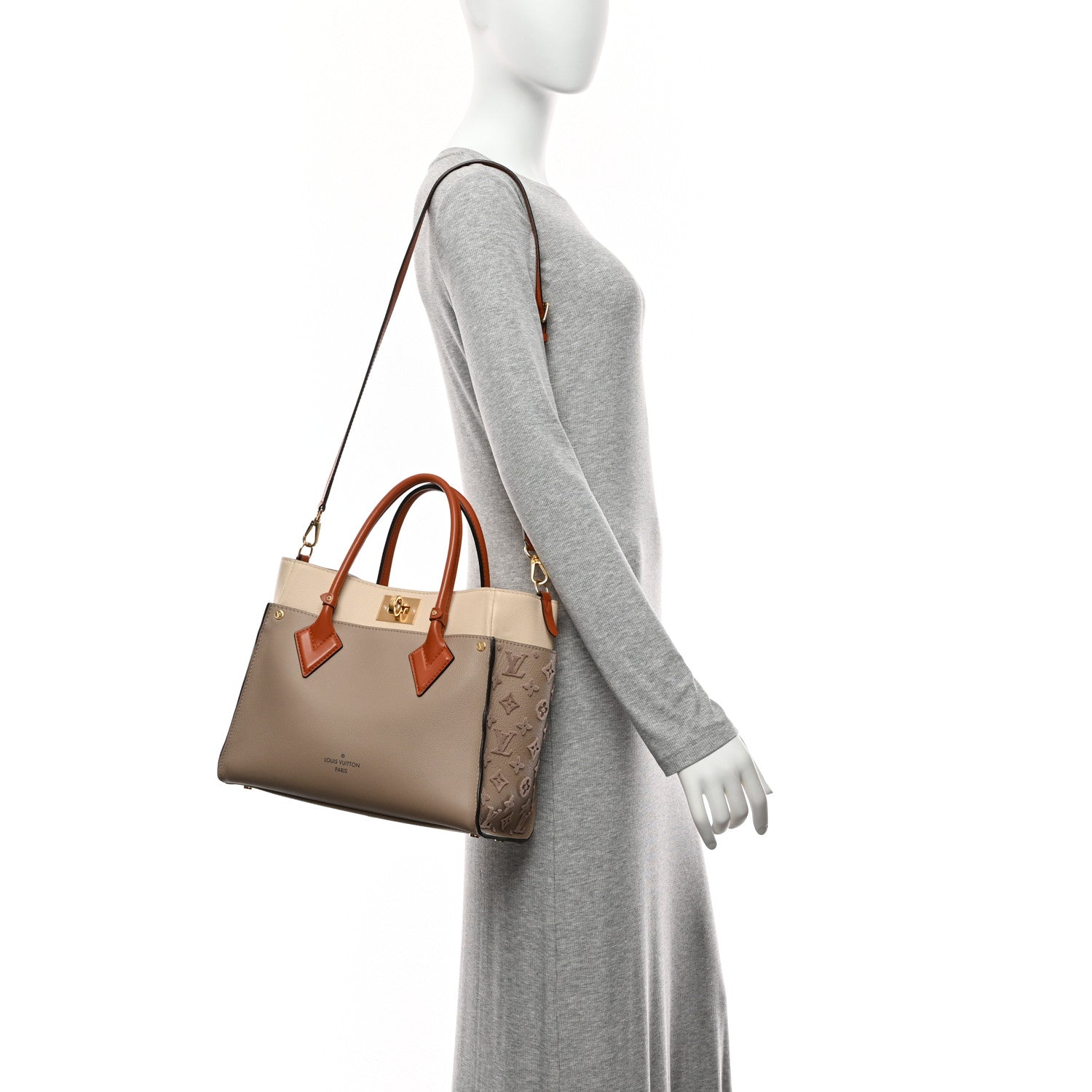 Louis Vuitton Calfskin Monogram Tufting On My Side Galet 2 of 9