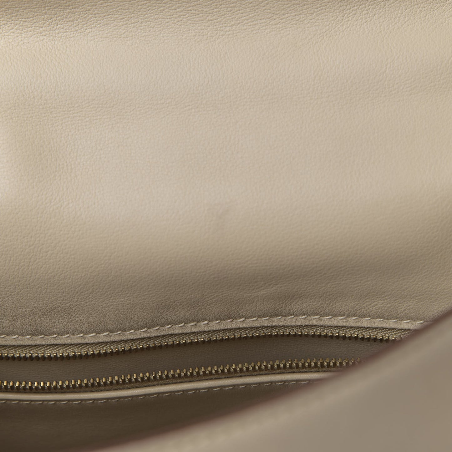 Swift Kelly Retourne 32 Parchemin