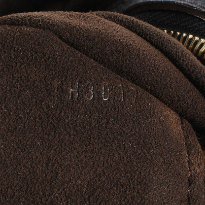 Louis Vuitton Mahina L Black 7 of 7