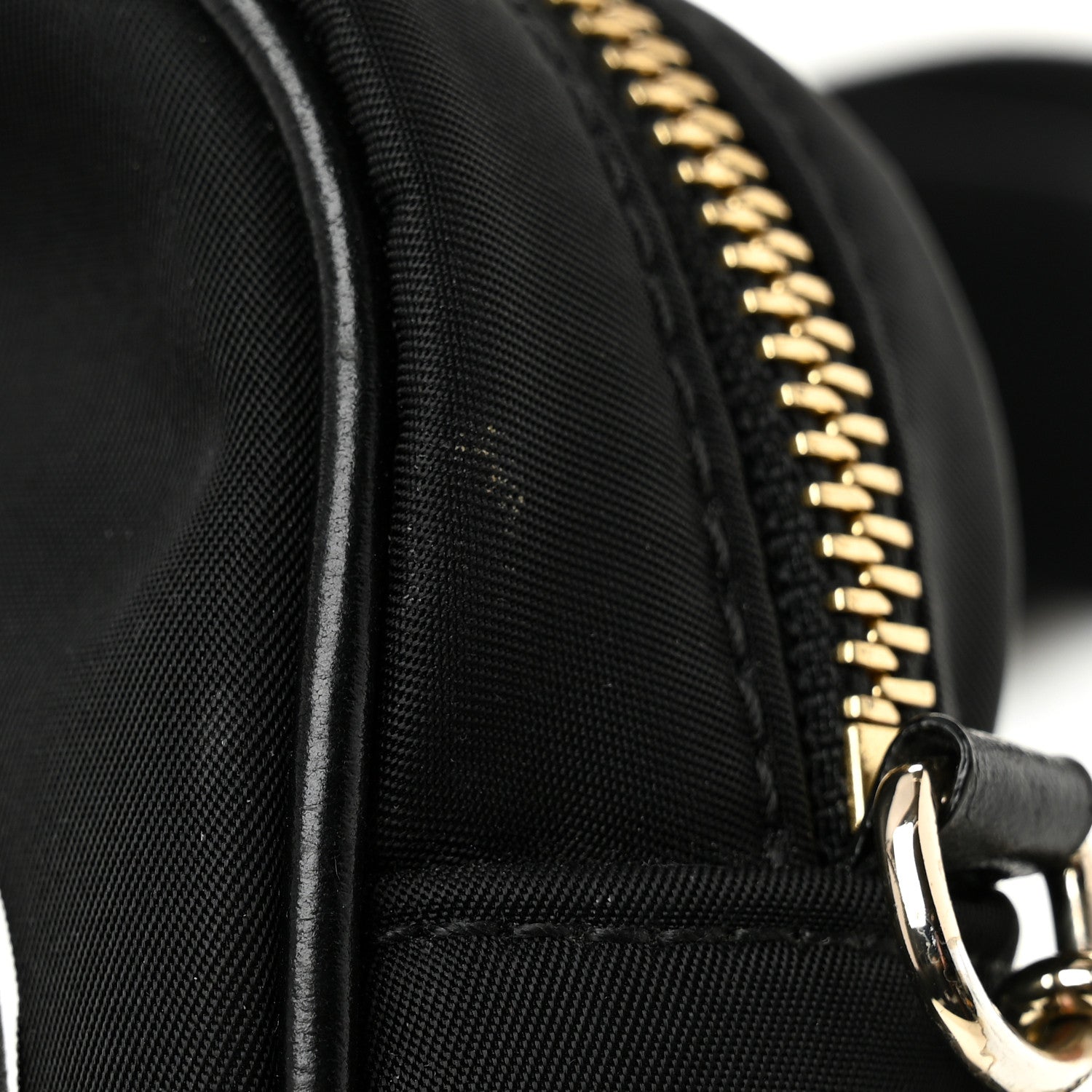 Jimmy Choo LARELLE ラレル ロゴ ナイロンリュック A4 Jimmy Choo Nylon Lorelle Logo Camera Bag Black 1779415 – FASHIONPHILE