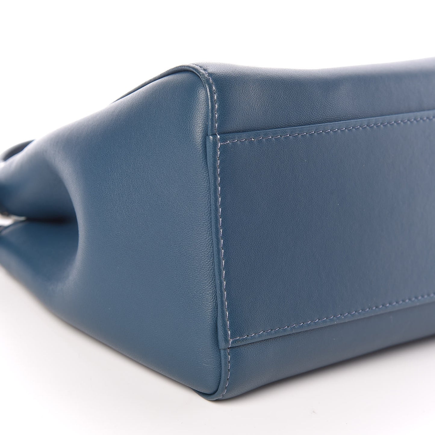 Nappa Mini Peekaboo Iconic Satchel Pavone