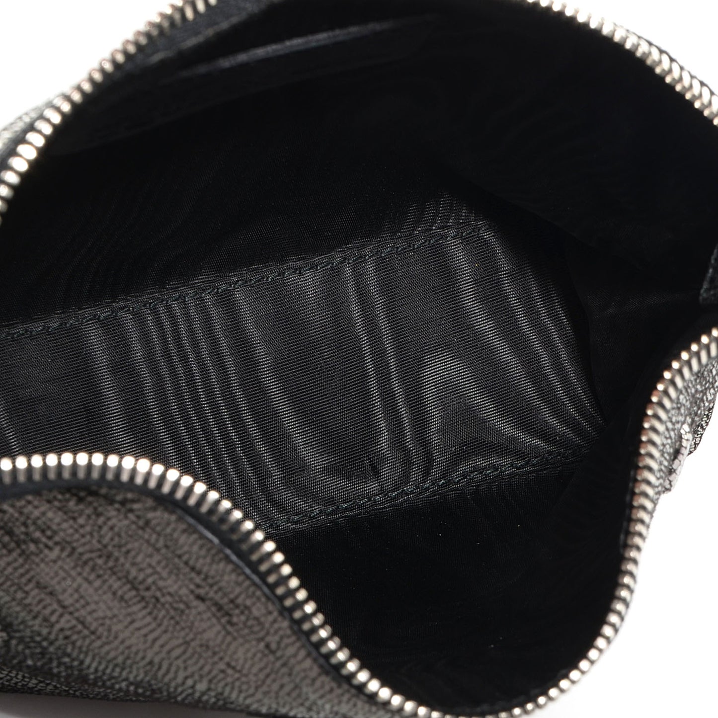 Textured Leather De Manta Cosmetic Case Silver
