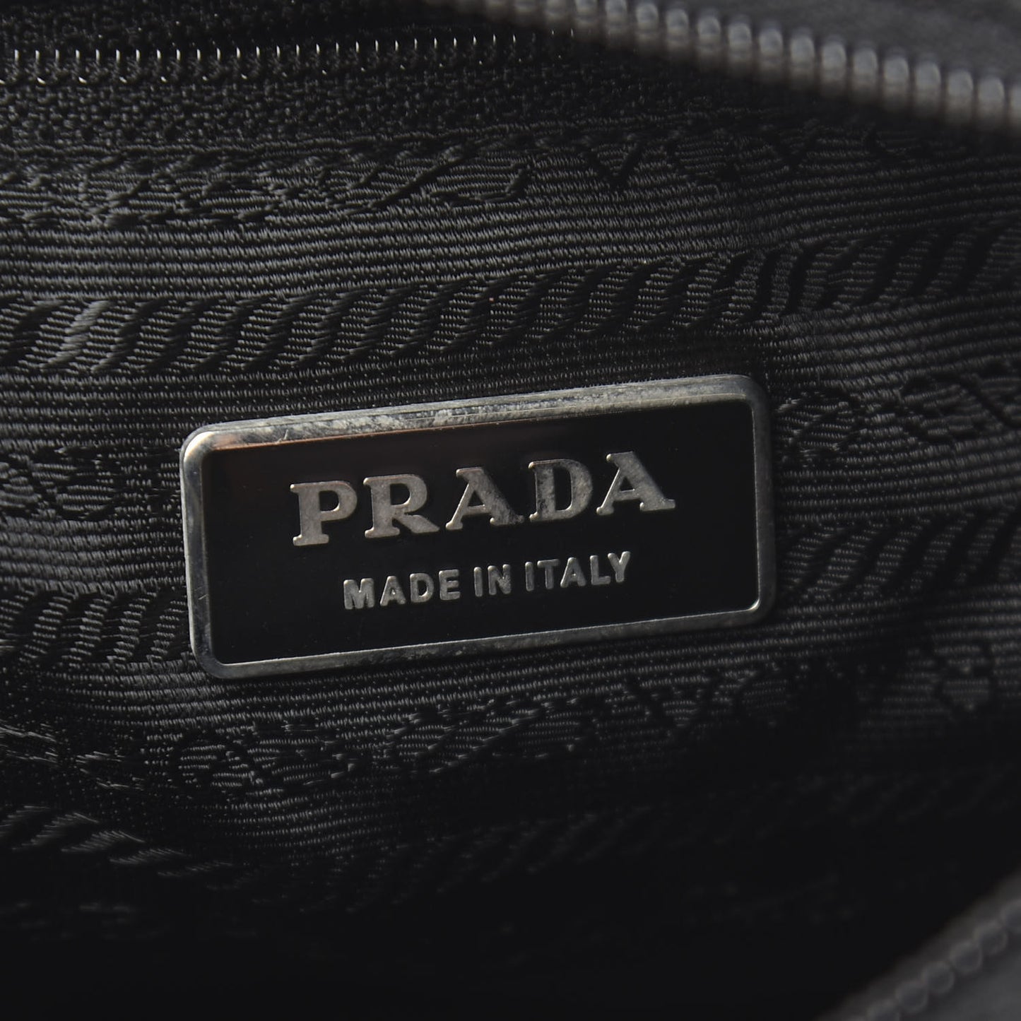Nylon Vela Messenger Black
