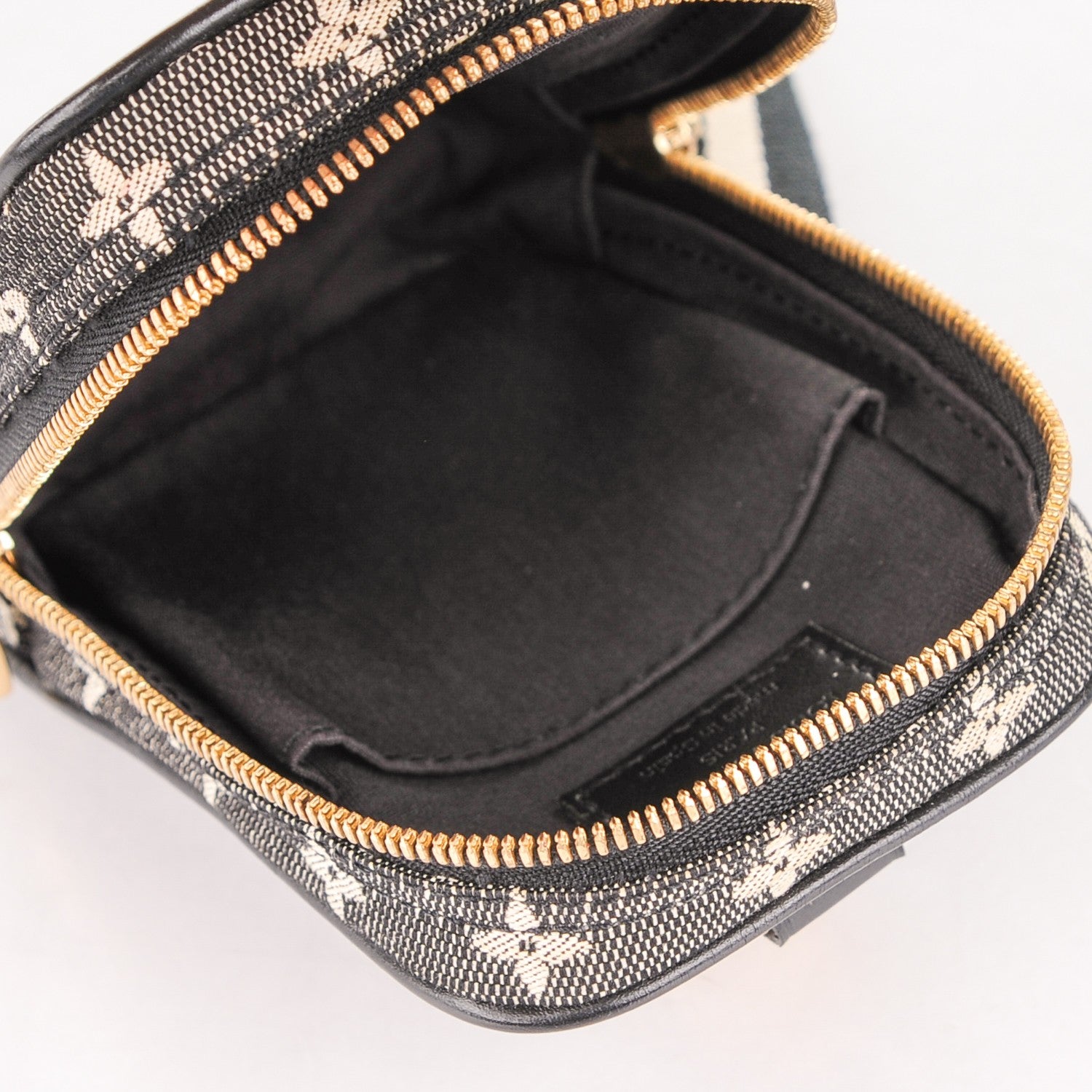 Louis Vuitton Mini Monogram Camera Bag Black 5 of 6