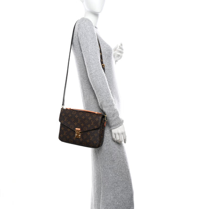 Louis Vuitton Monogram Pochette Metis 2 of 10