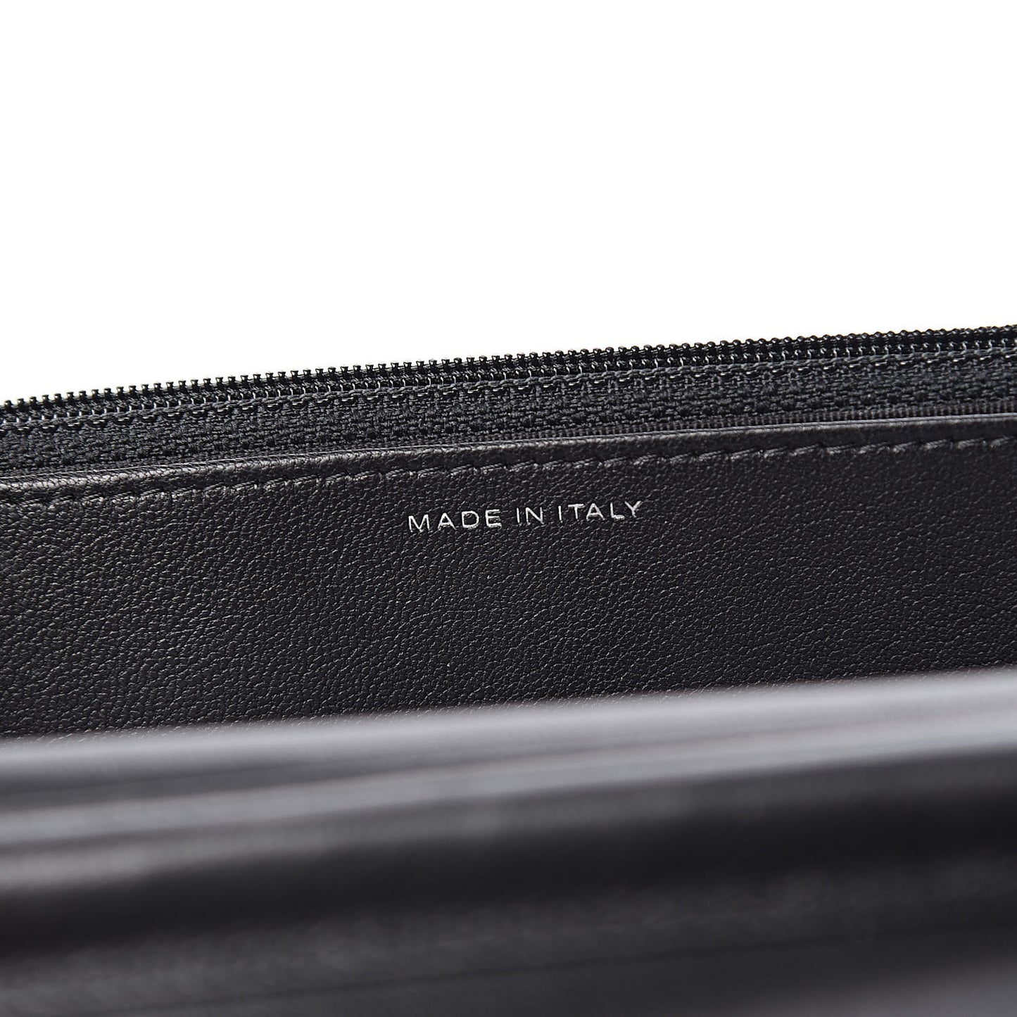 Sheepskin Chevron Wallet On Chain WOC Black