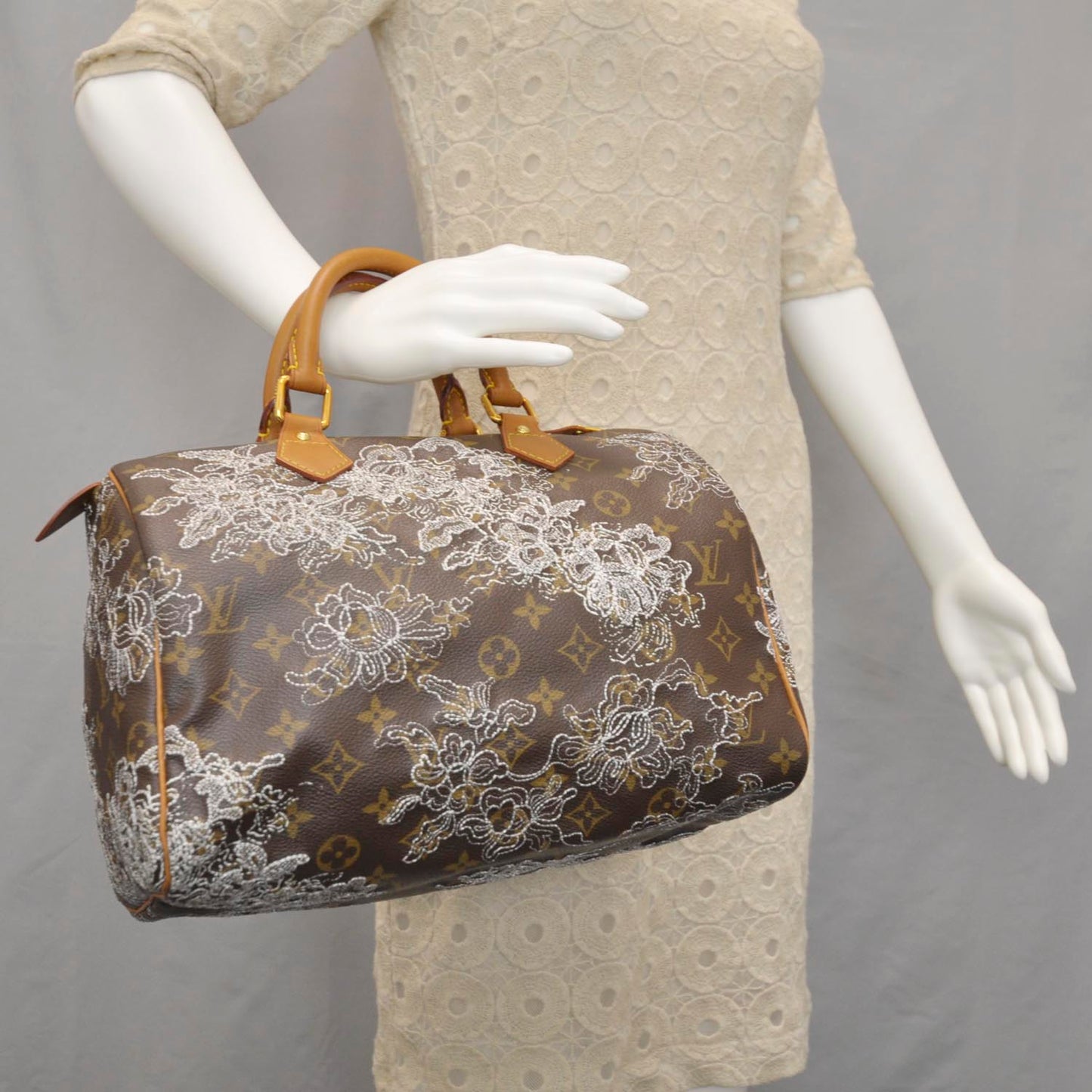 Monogram Dentelle Speedy 30 Silver