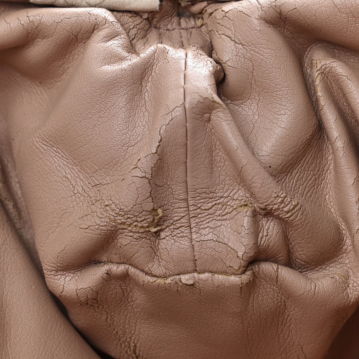 Nappa Gaufre Clutch Cera