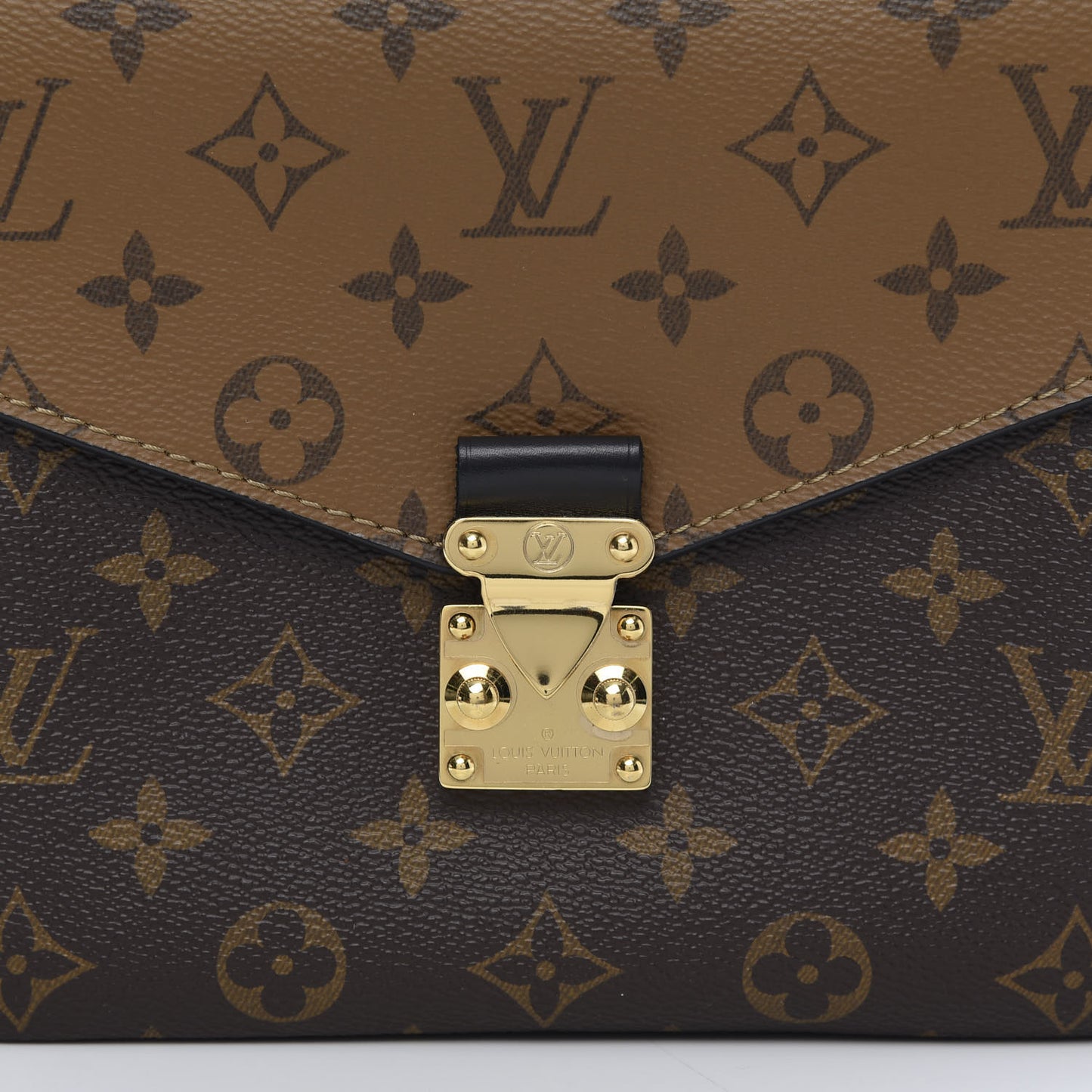 Reverse Monogram Pochette Metis