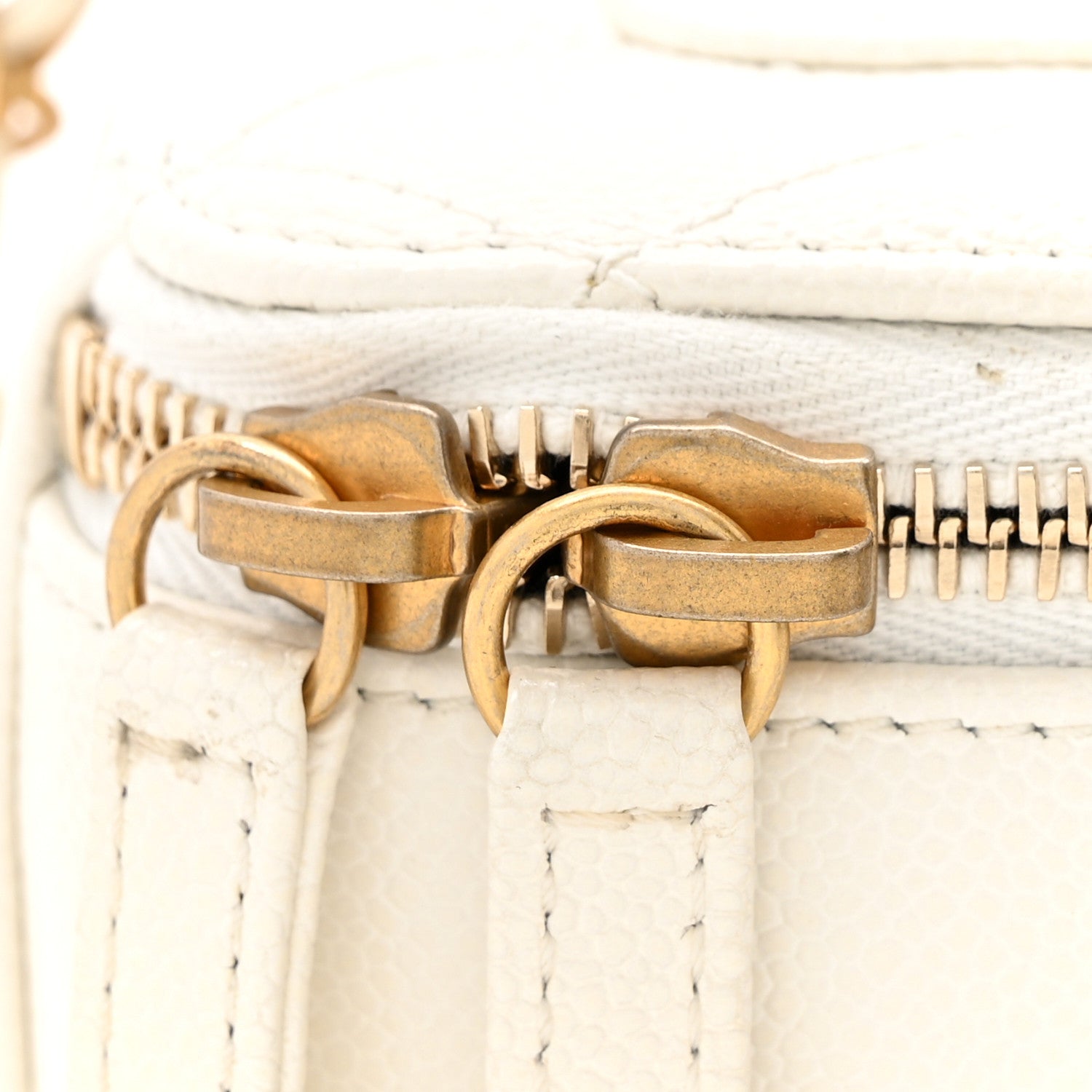 Chanel Caviar Quilted Chain Top Handle Vanity Case White 12 of 14