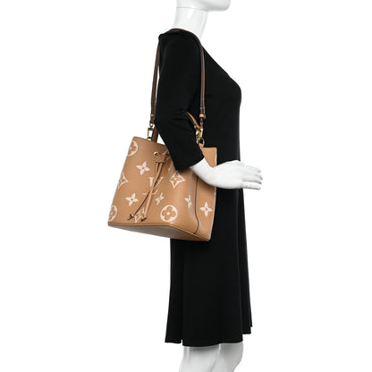 Louis Vuitton Empreinte Monogram Giant Neonoe MM Arizona Beige 2 of 10