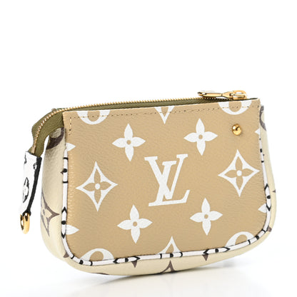 Louis Vuitton Monogram Giant Micro Pochette Accessories Kaki White 3 of 9