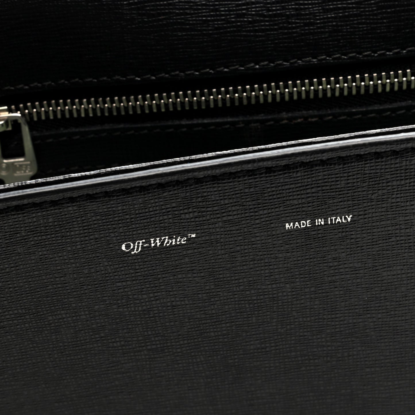 Saffiano Binder Clip Bag Black