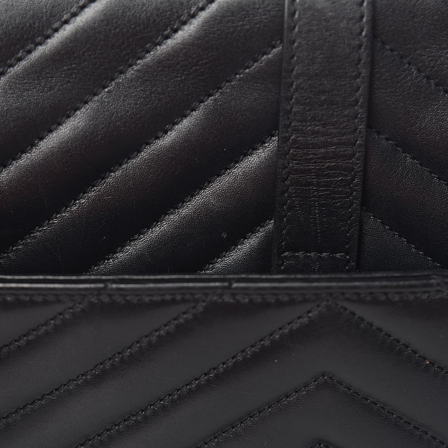Saint Laurent Smooth Calfskin Matelasse Chevron Large Monogram Satchel Black 21 of 23