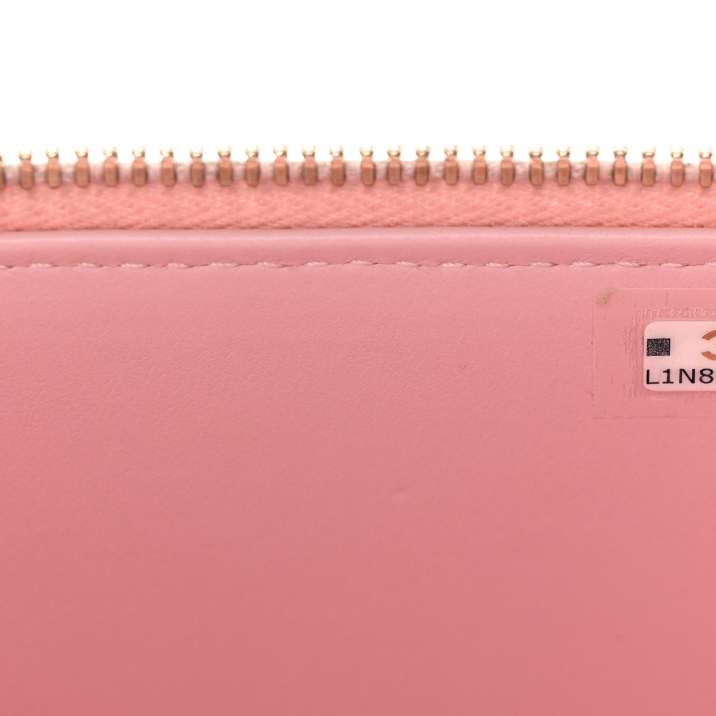 Lambskin Quilted Pearl Enamel Small Vanity Case With Chain Light Pink