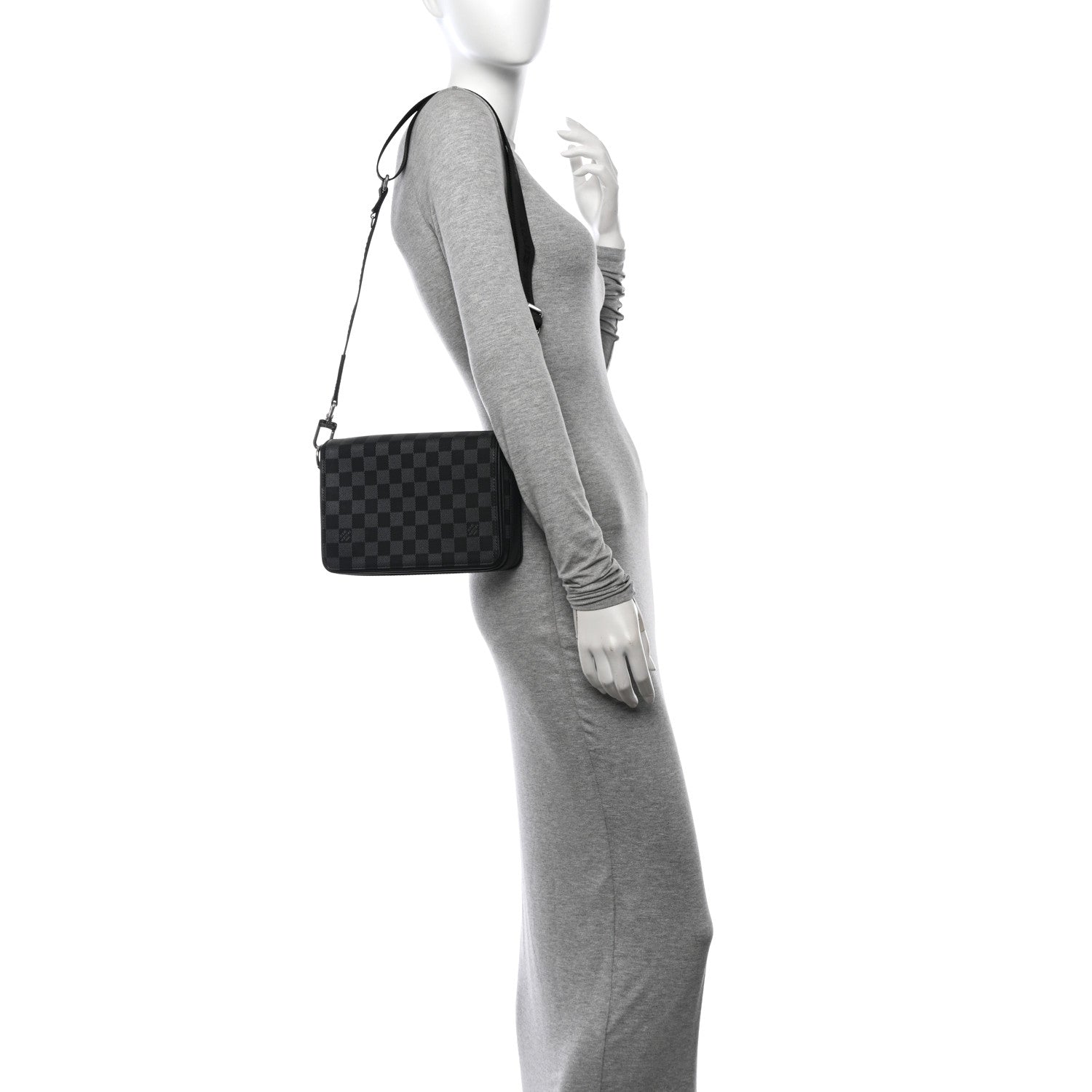Louis Vuitton Damier Infini 3D Studio Messenger 2 of 13