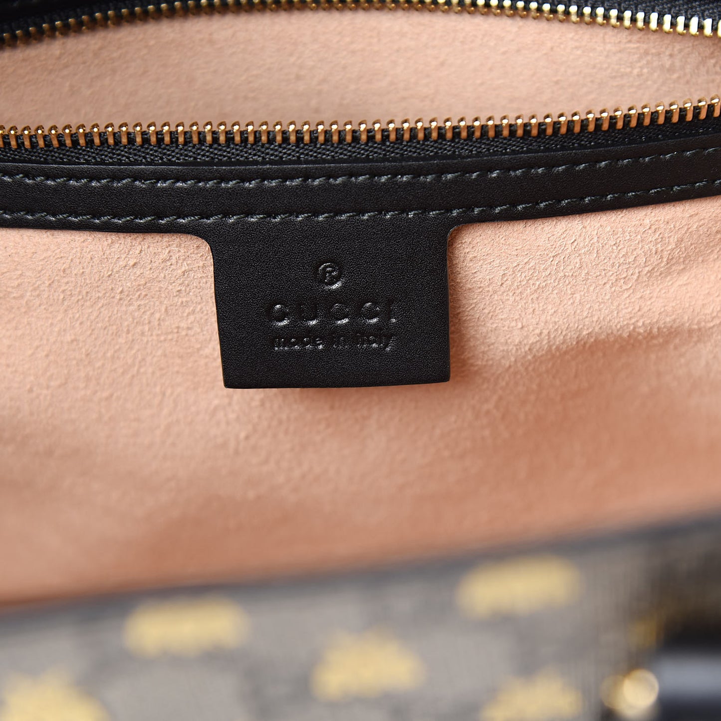 Soft GG Supreme Monogram Bees Small Crossbody Tote Beige Oro Black