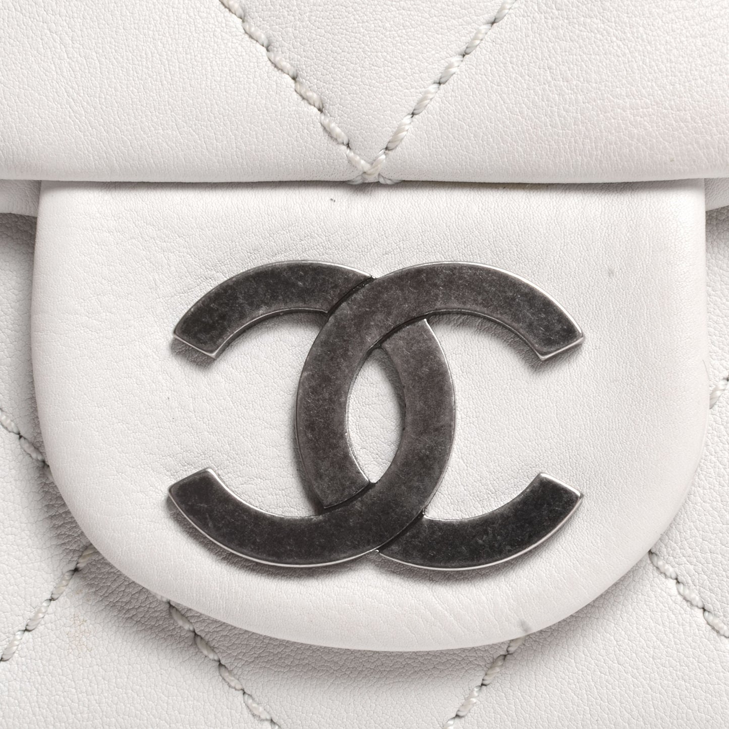 Calfskin Quilted Medium Modern Chain Flap White