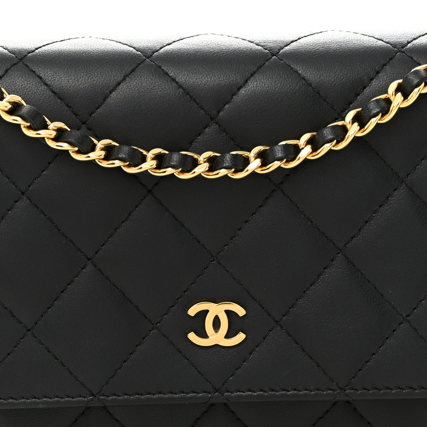 Lambskin Quilted Wallet On Chain WOC Black