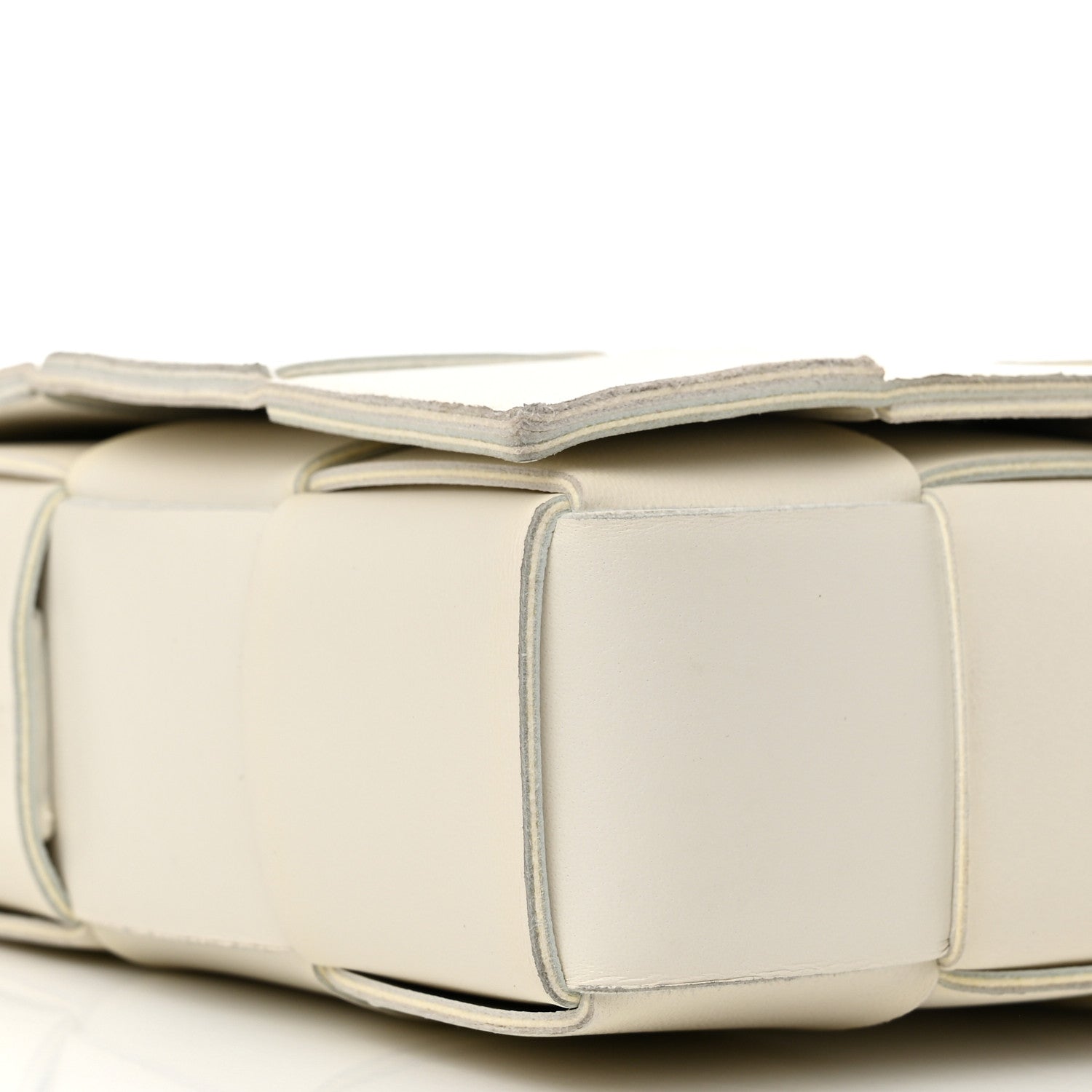 Bottega Veneta Lambskin Maxi Intrecciato Cassette Crossbody Bag White 10 of 12