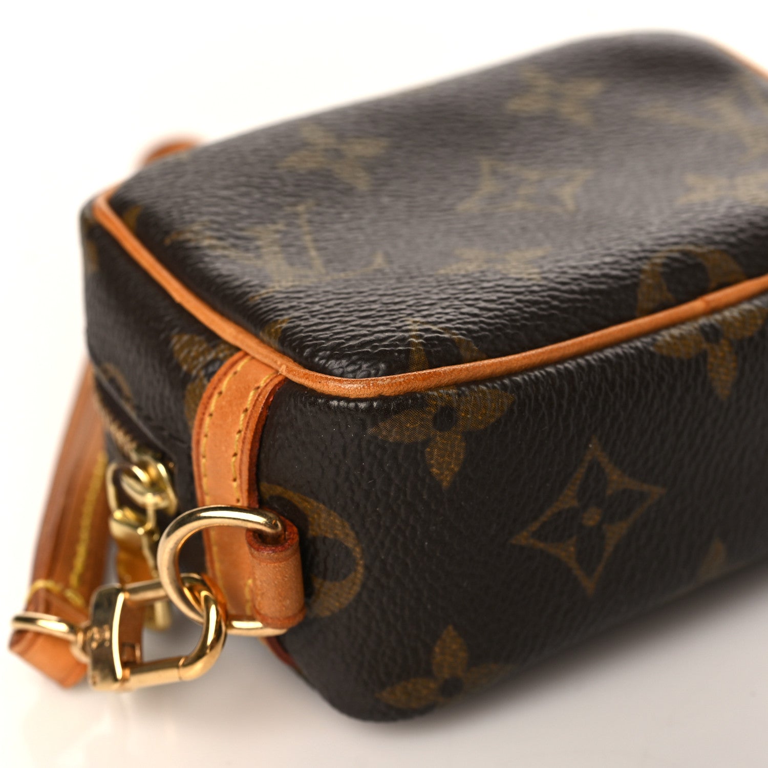 Louis Vuitton Monogram Wapity 7 of 8