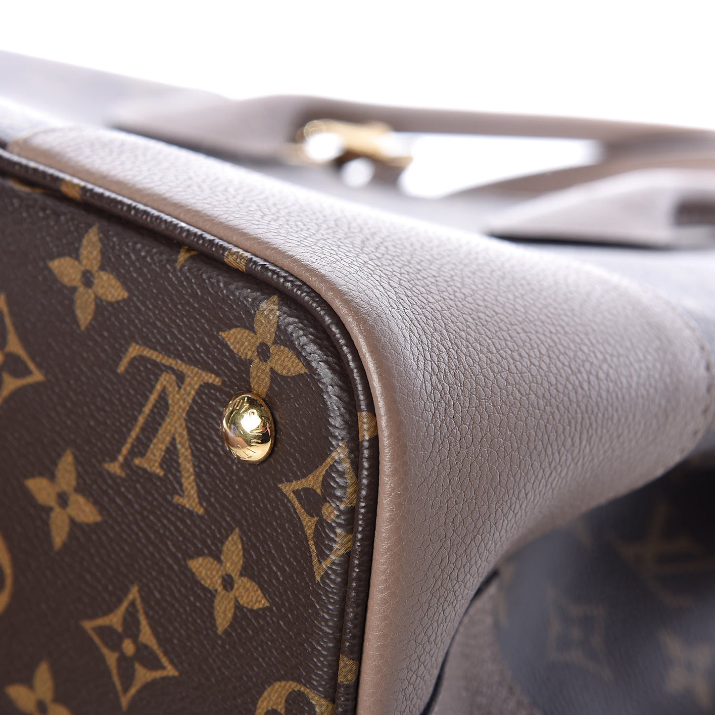 Monogram Flandrin Taupe Glace