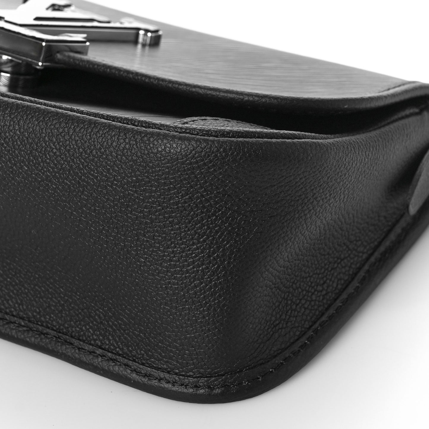 Epi Buci Crossbody Black