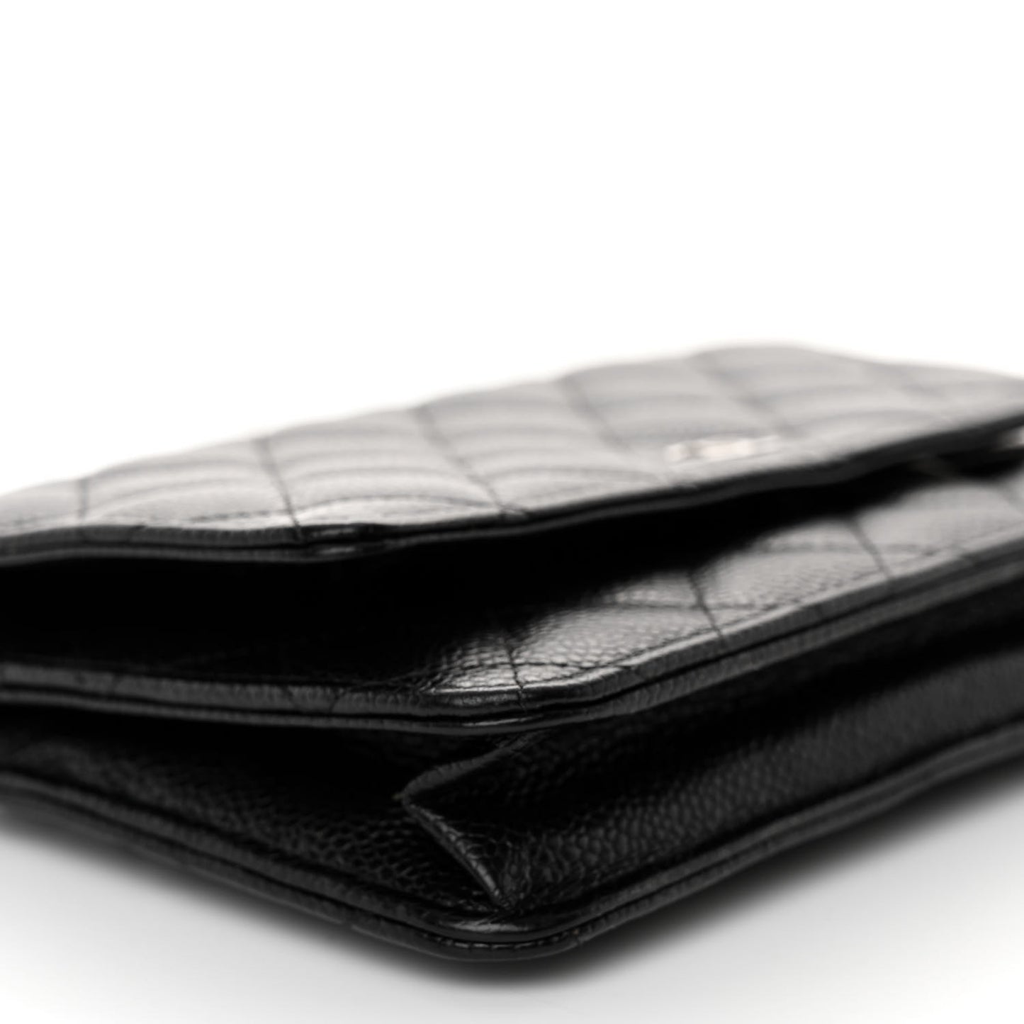 Caviar Quilted Wallet on Chain WOC Black