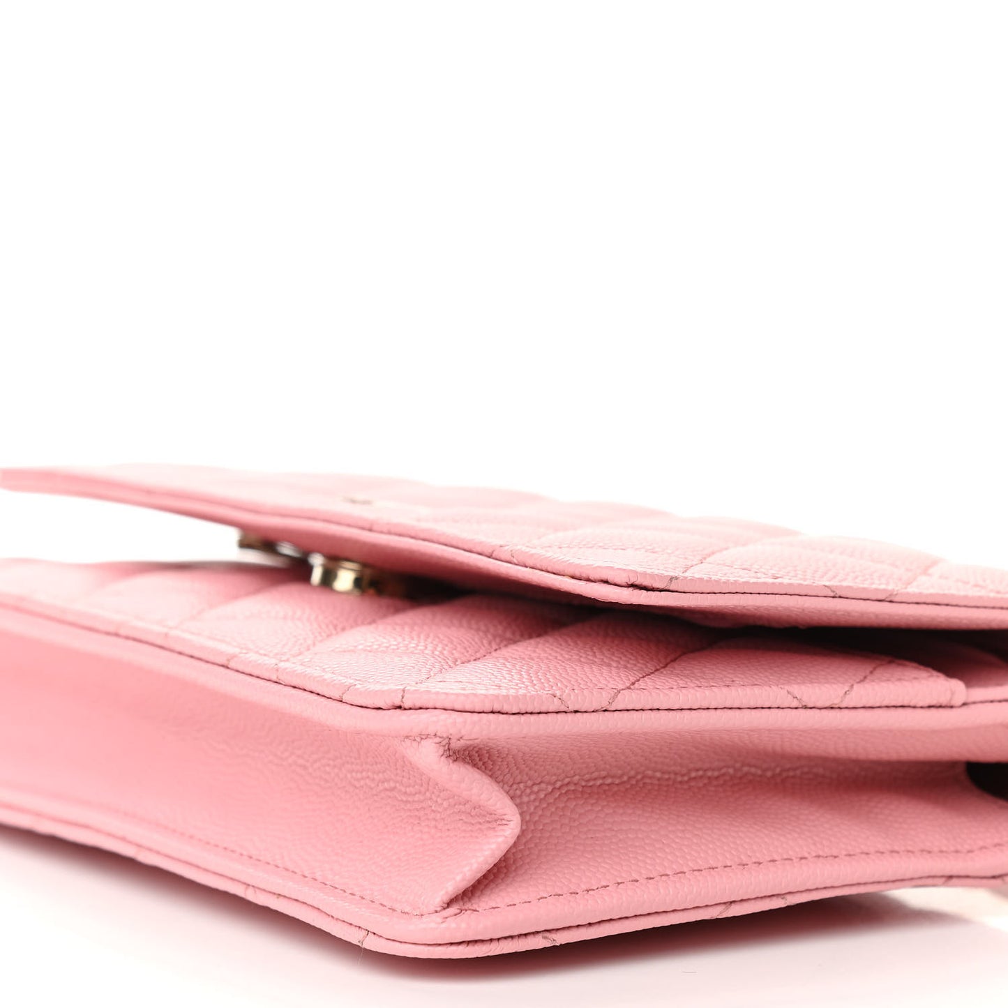 Caviar Quilted Wallet on Chain WOC Light Pink