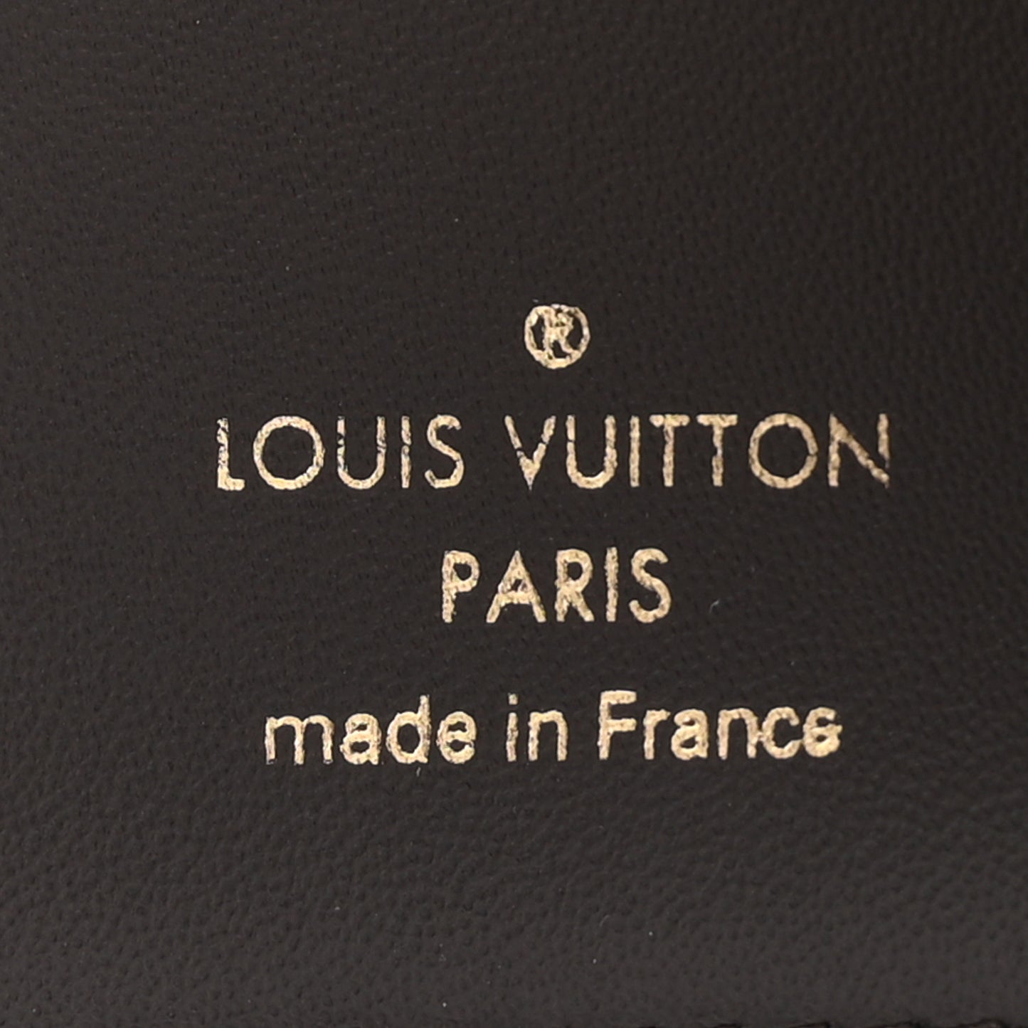 Taurillon Capucines Compact Wallet Galet