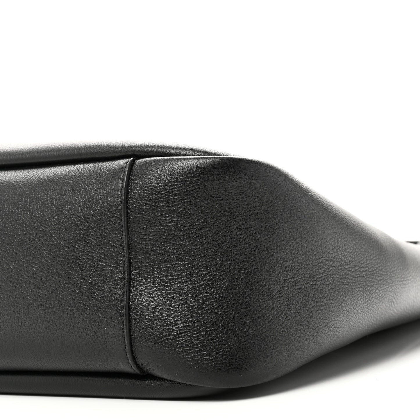 Supple Calfskin Large Le 5 A 7 Soft Hobo Black