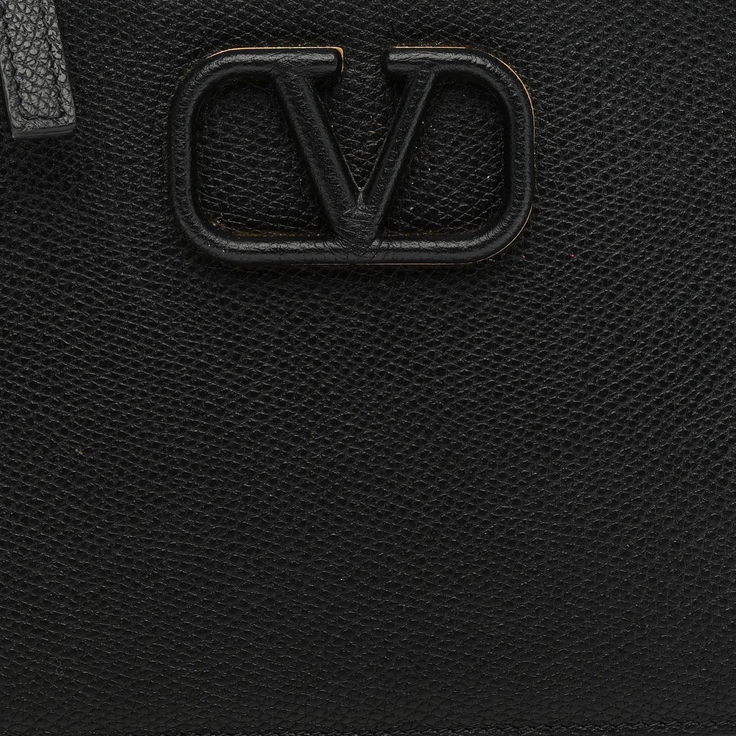 Grainy Calfskin VSling Clutch Black