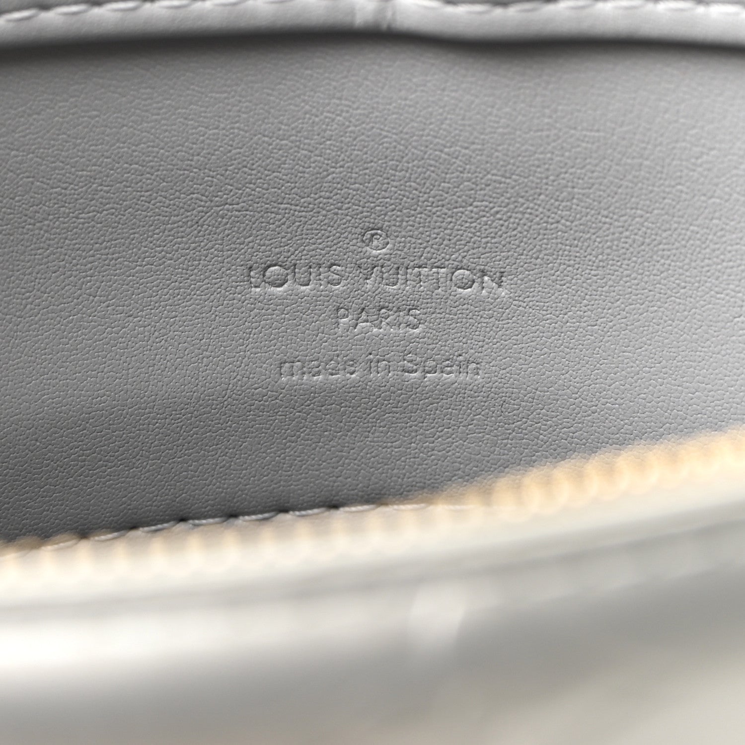 Louis Vuitton Vernis Houston Silver 6 of 9