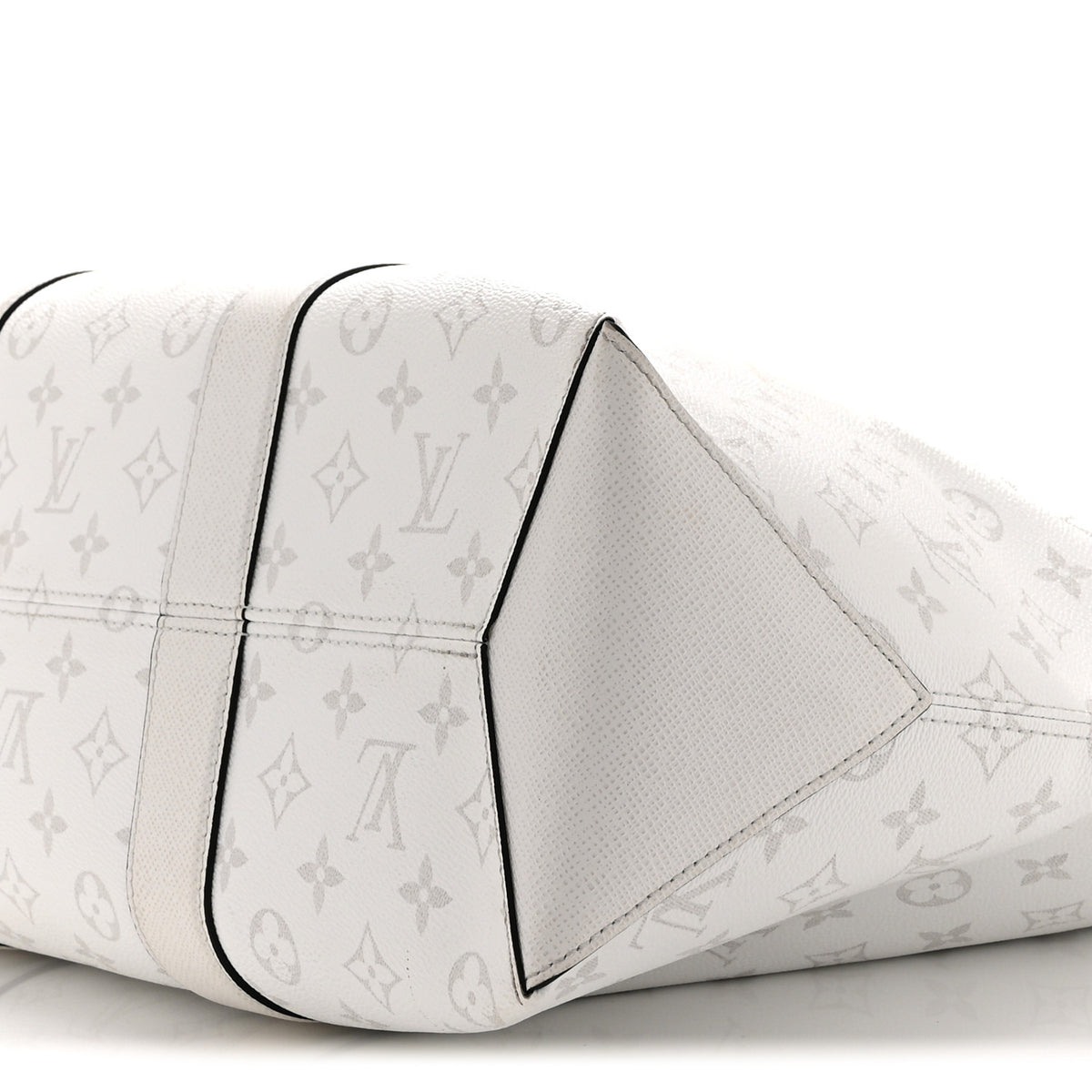 Monogram Eclipse Taigaramma Weekend Tote NM Optic White