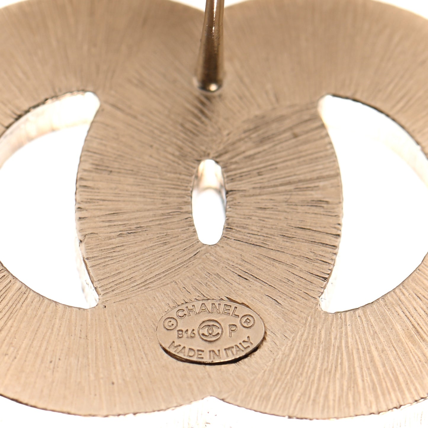 Resin Pearl CC Earrings Black Gold