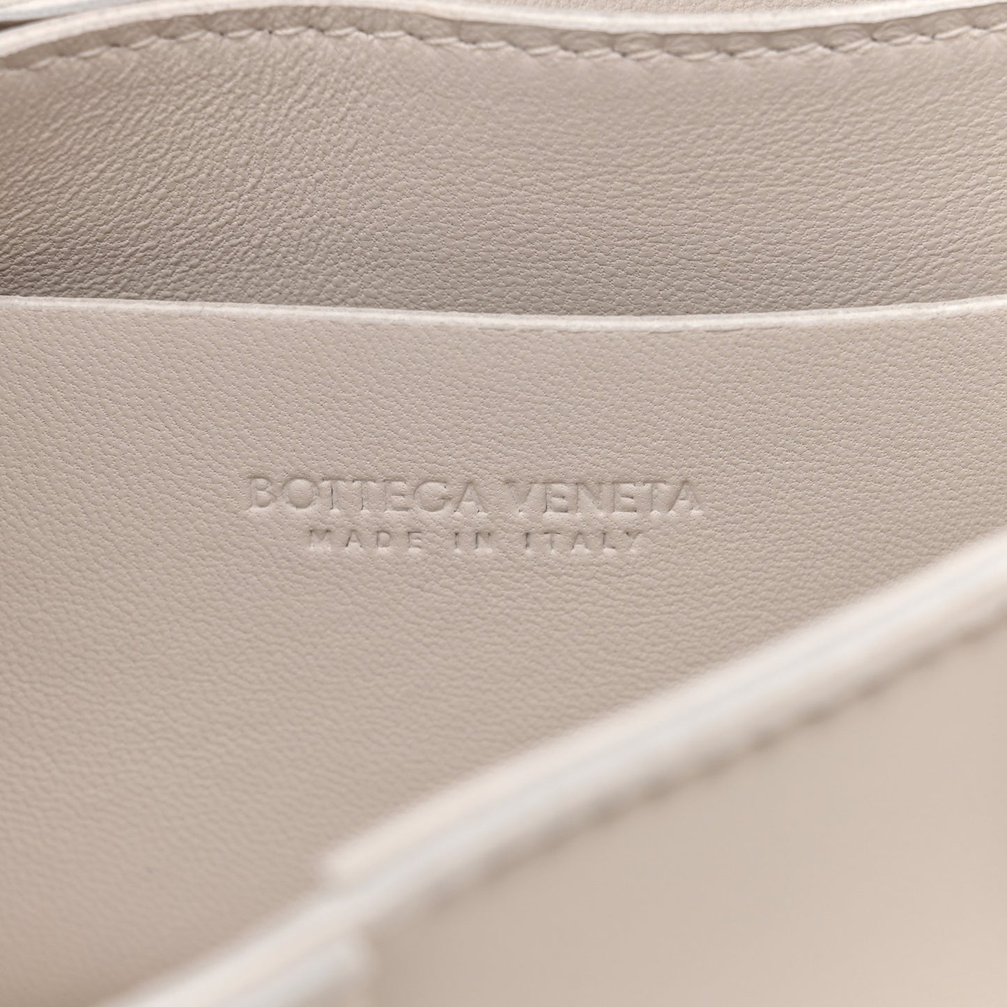 Nappa Maxi Intreccio The Belt Cassette Bag White