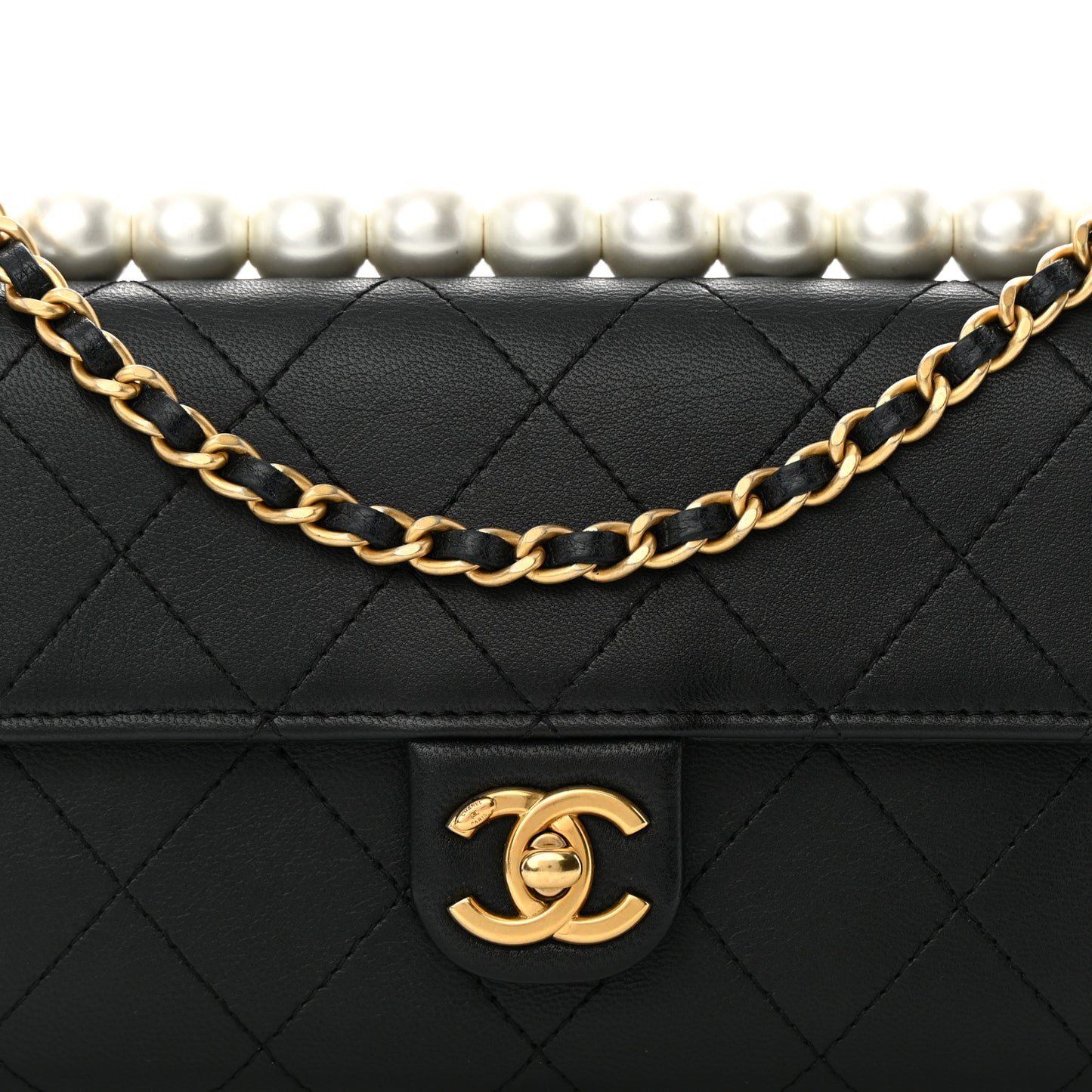 Lambskin Quilted Chic Pearls Clutch With Chain Black