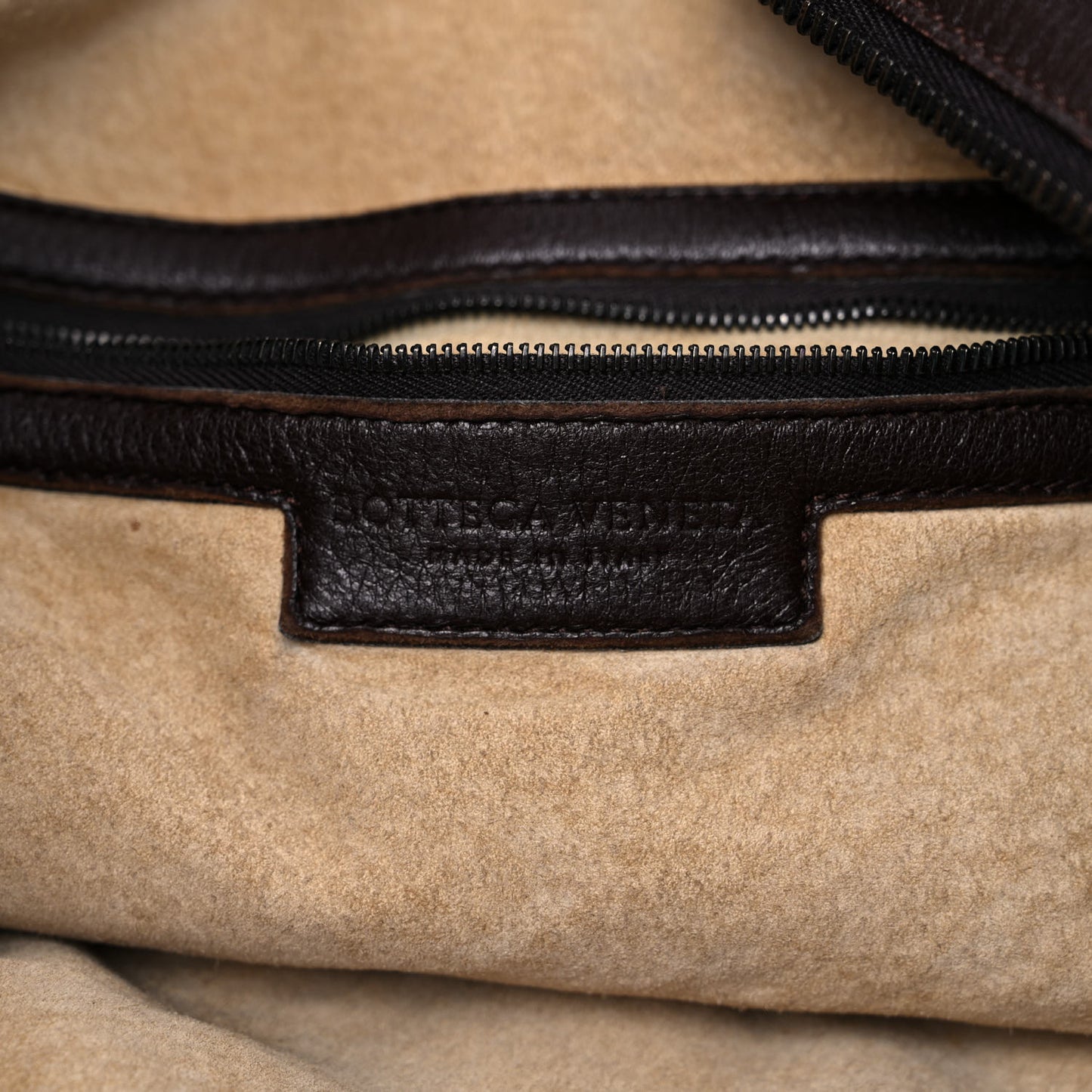 Nappa Intrecciato Veneta Hobo Ebano
