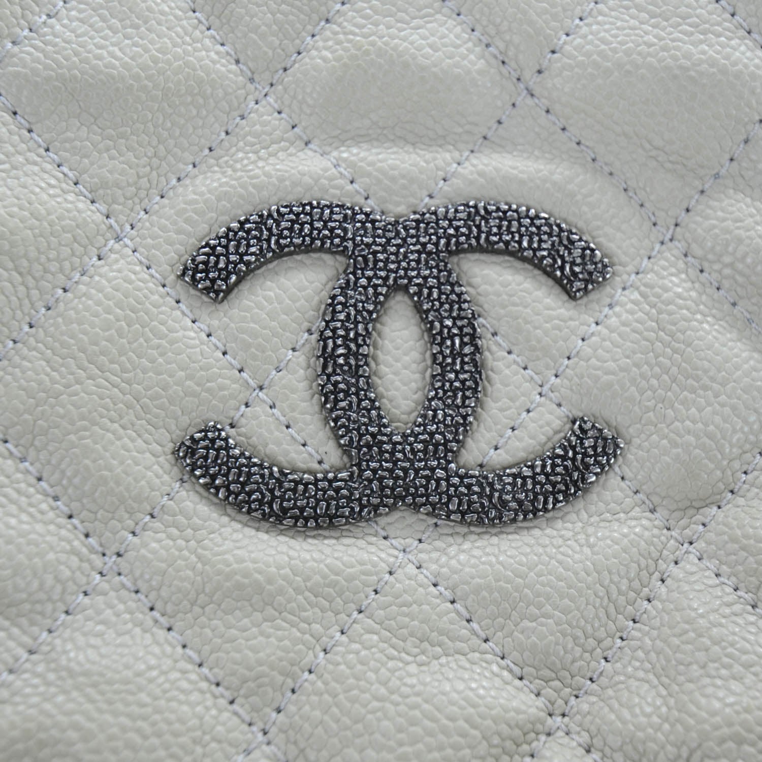 Chanel Caviar Quilted Large Elastic Tote Gray 4 of 10