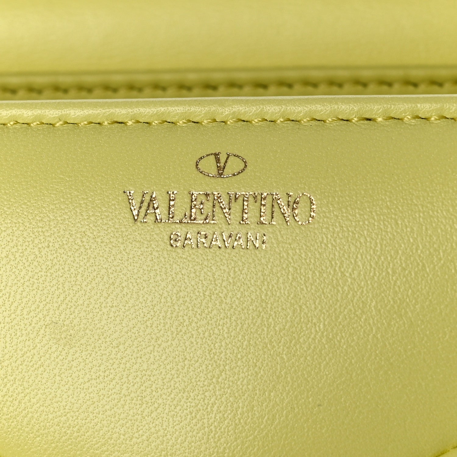 Valentino Garavani Nappa One Stud Chain Clutch Pale Yellow 7 of 9