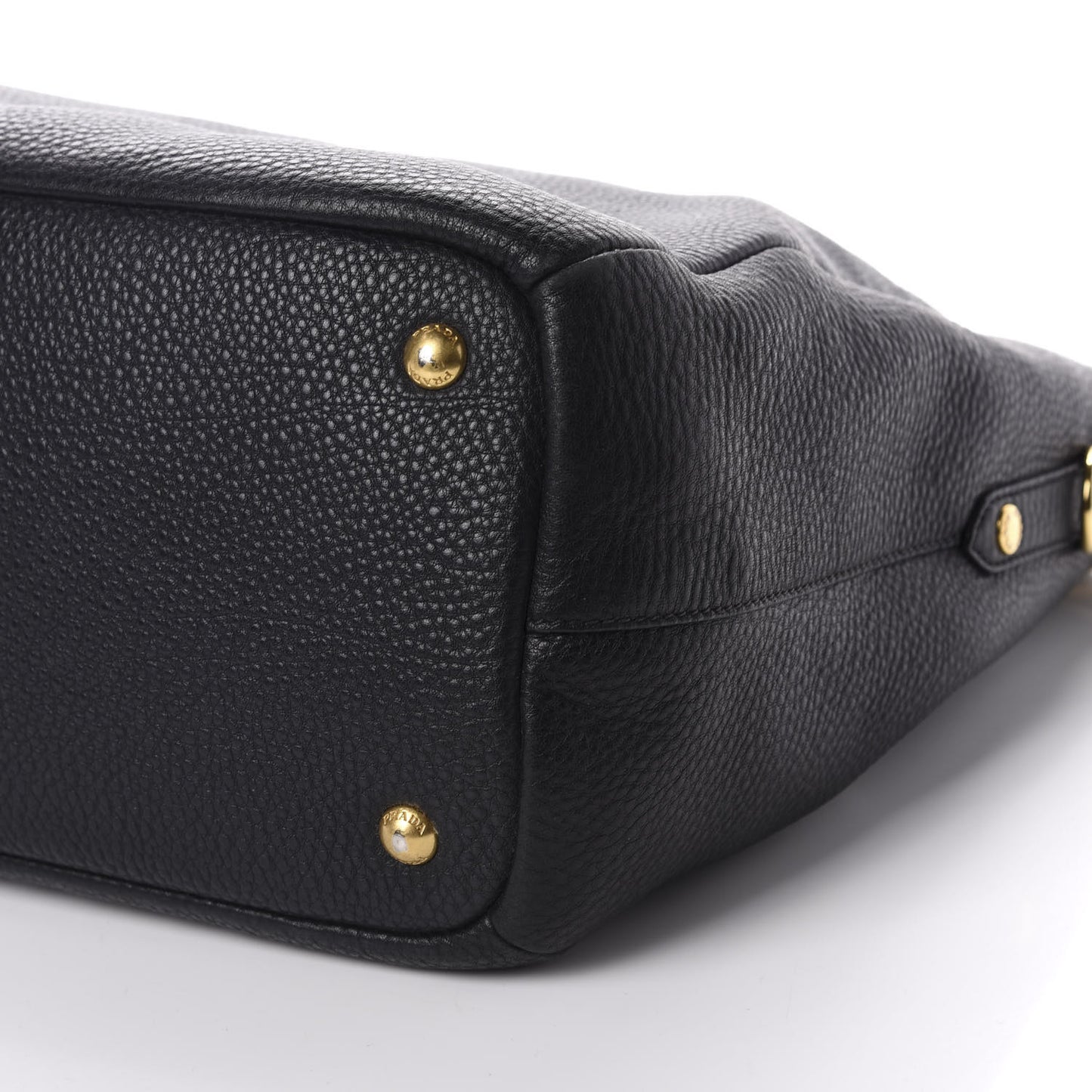 Vitello Daino Shoulder Bag Black