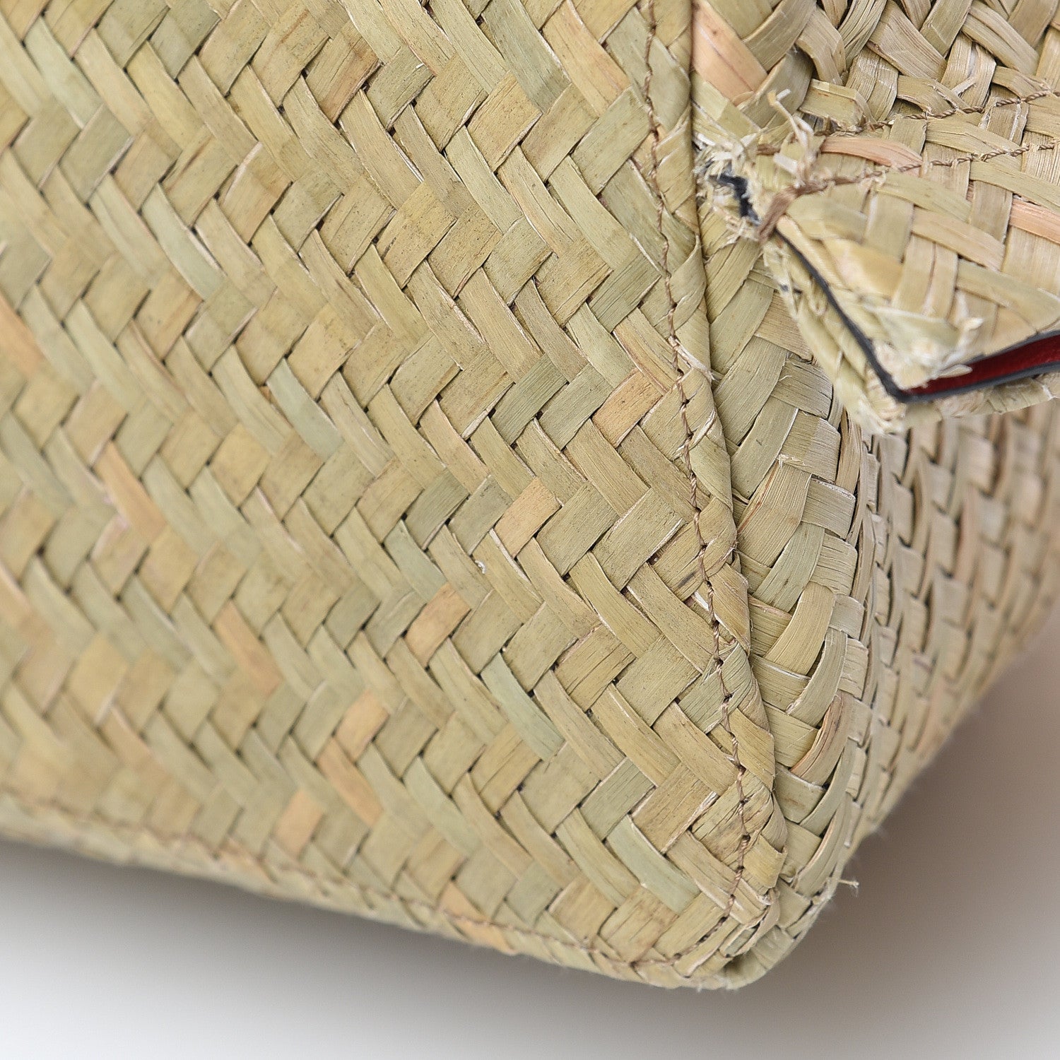 Valentino Garavani Raffia Medium Vlogo Escape Shopper Natural Black Rouge 22 of 22