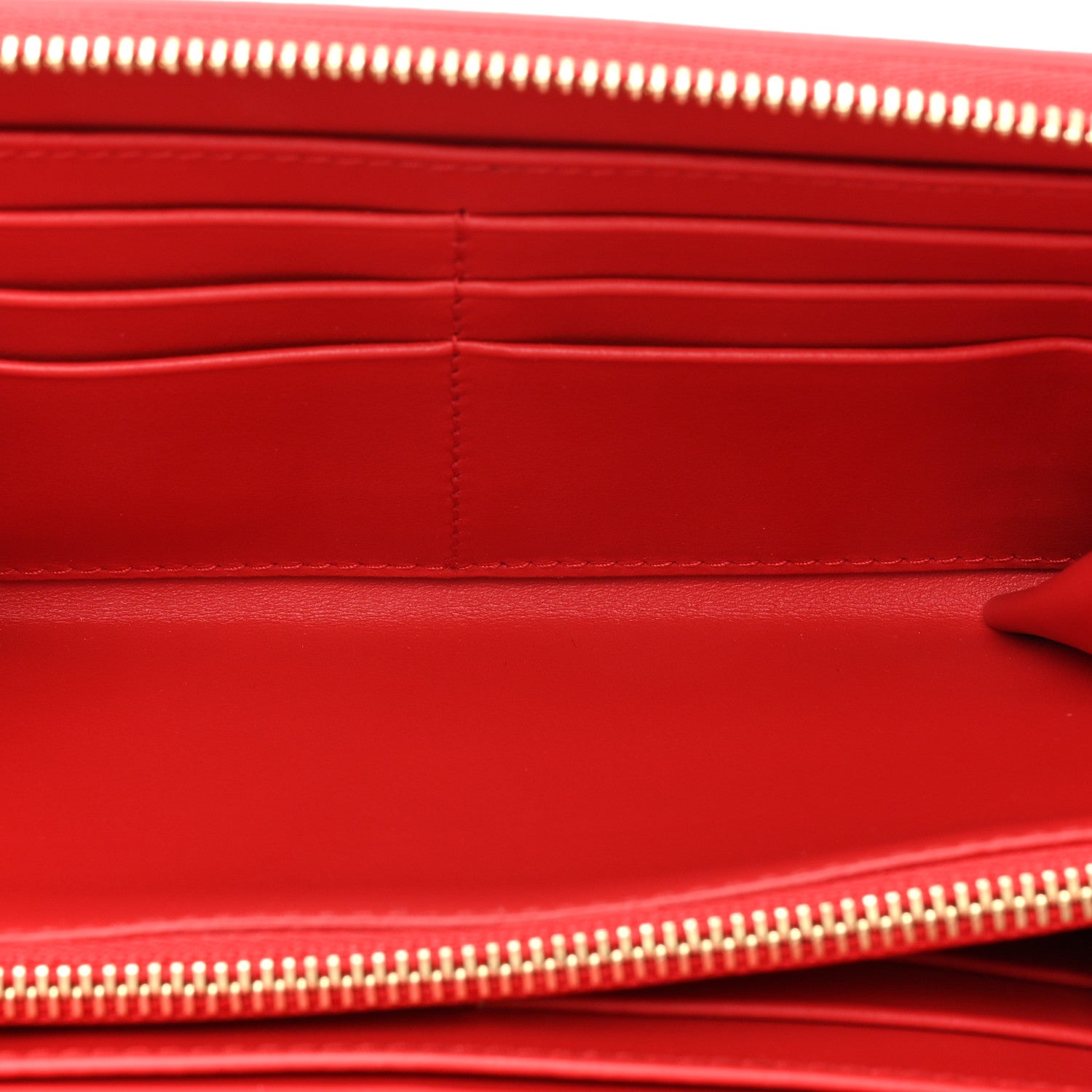 Burberry Soft Grain Elmore Zip Around Wallet Red 7 of 16
