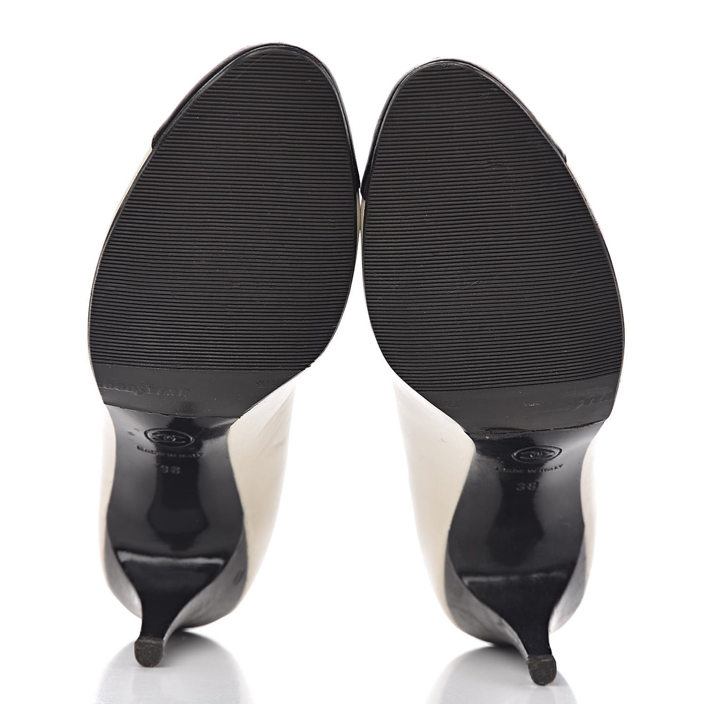 Lambskin Cap Toe Pumps 38 White Black