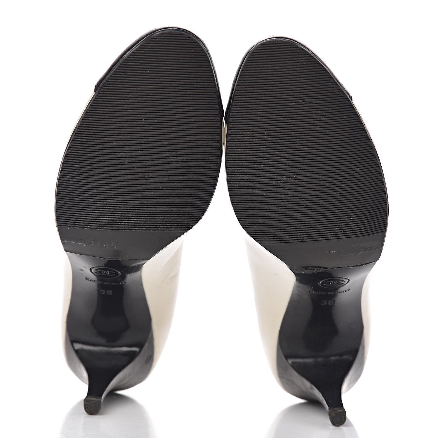 Chanel Lambskin Cap Toe Pumps 38 White Black 4 of 20