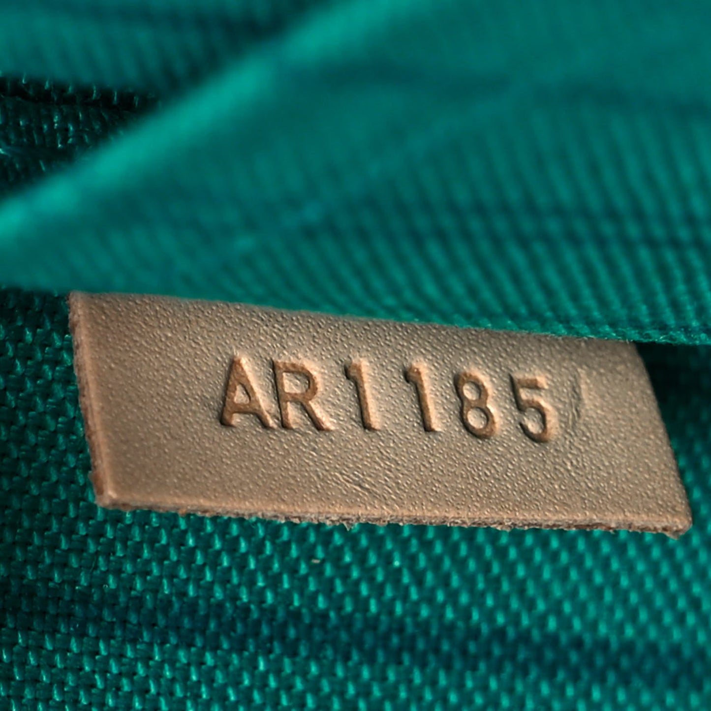 Monogram V Neverfull MM Turquoise