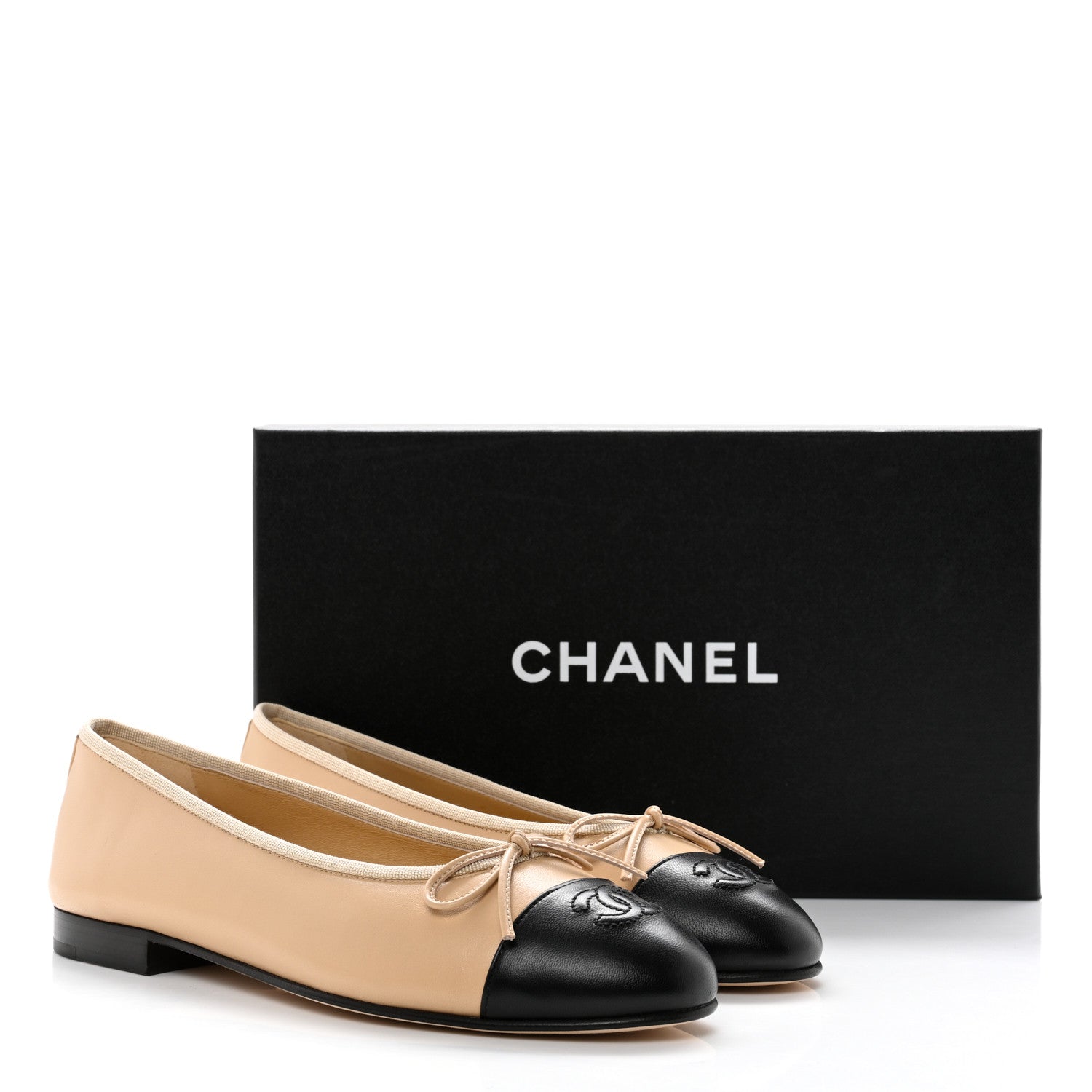 Chanel Lambskin Cap Toe CC Ballerina Flats 37.5 Beige Black 9 of 9